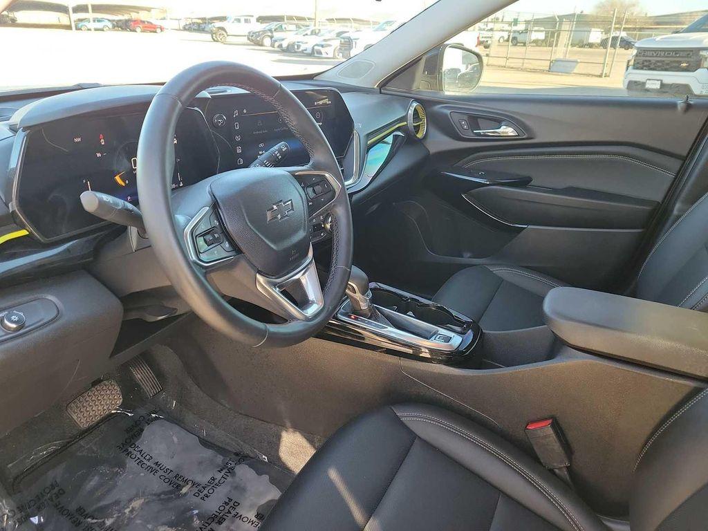 used 2025 Chevrolet Trax car, priced at $24,000