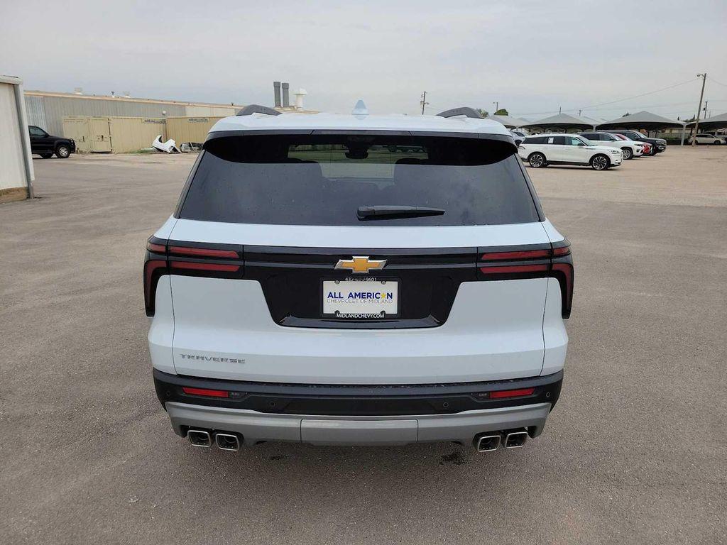 new 2026 Chevrolet Traverse car, priced at $45,340