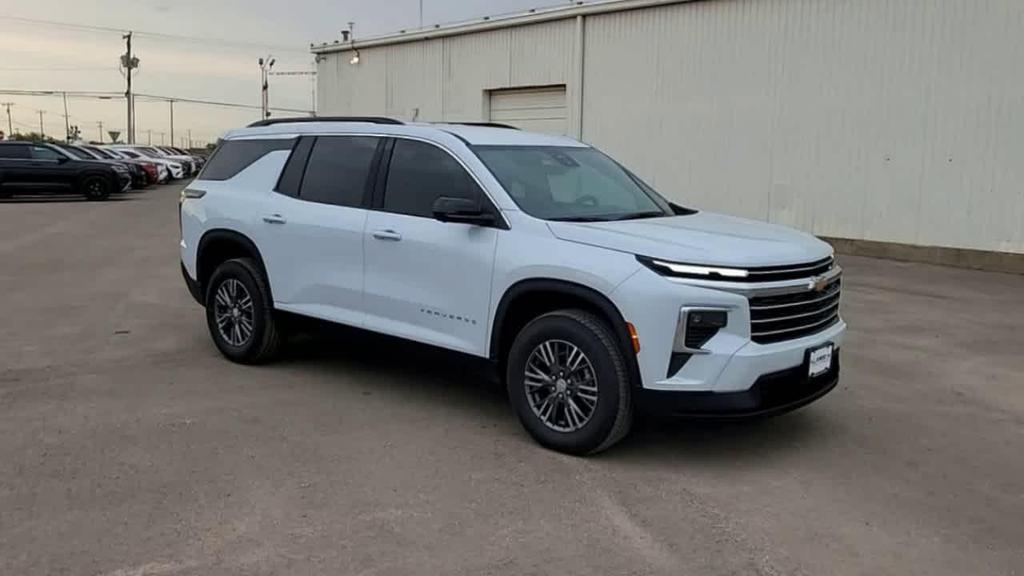 new 2026 Chevrolet Traverse car, priced at $45,340