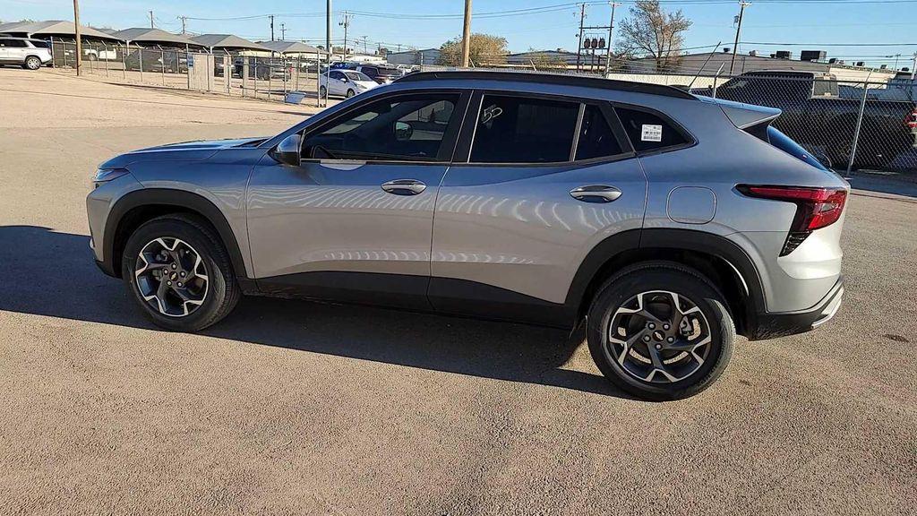 new 2026 Chevrolet Trax car, priced at $25,090