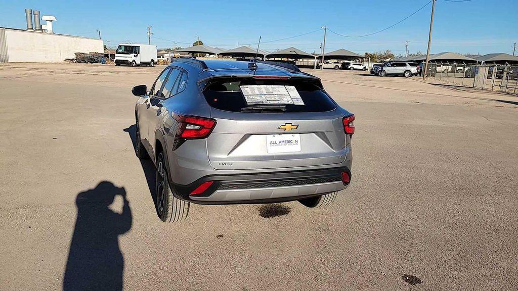 new 2026 Chevrolet Trax car, priced at $25,090