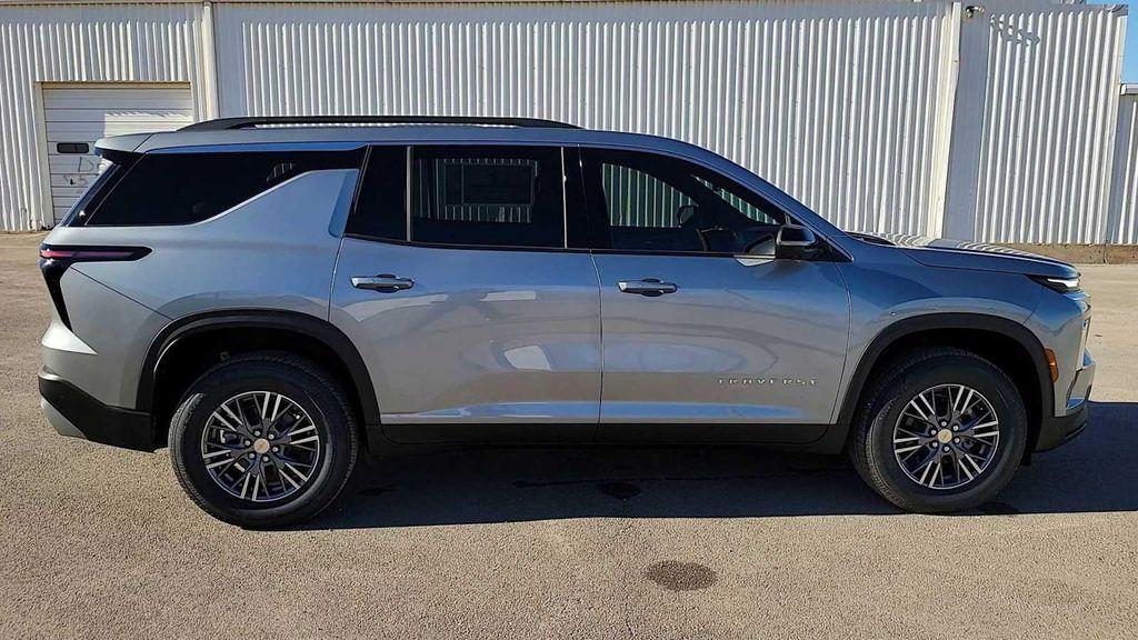 new 2026 Chevrolet Traverse car, priced at $44,920