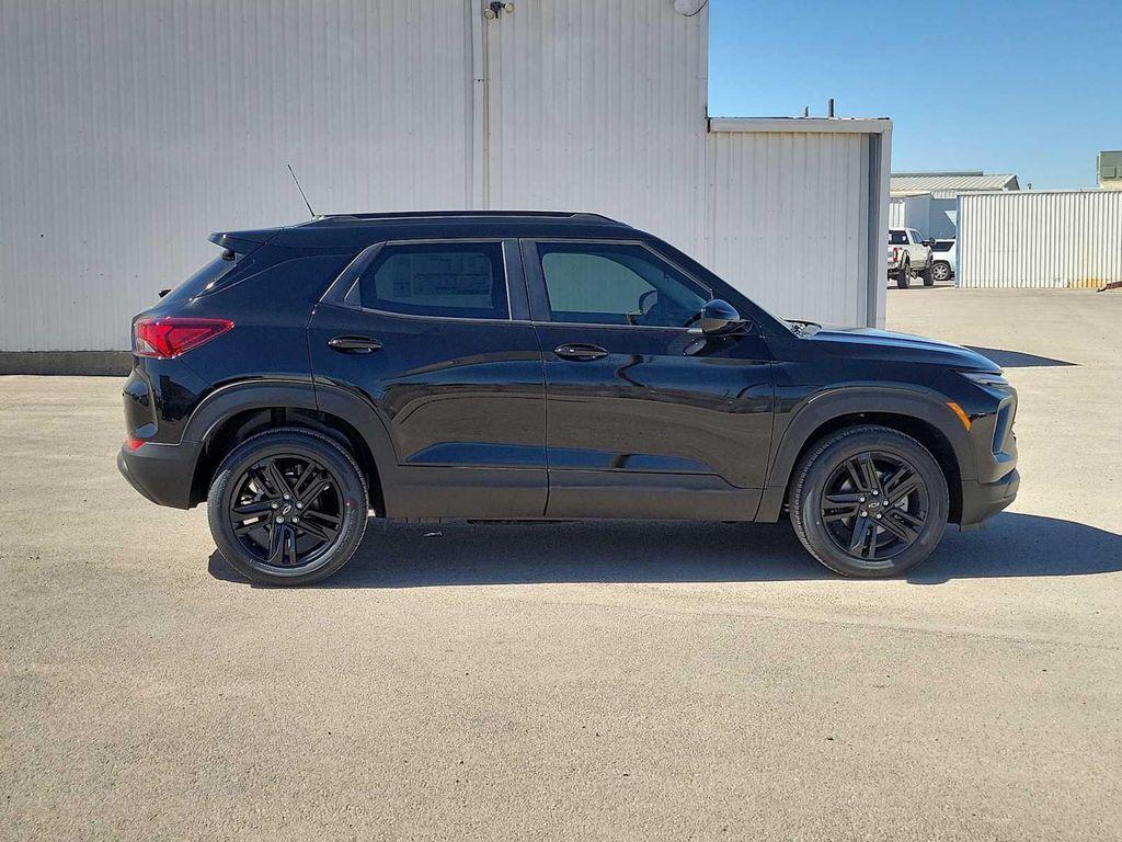 new 2026 Chevrolet TrailBlazer car, priced at $27,190