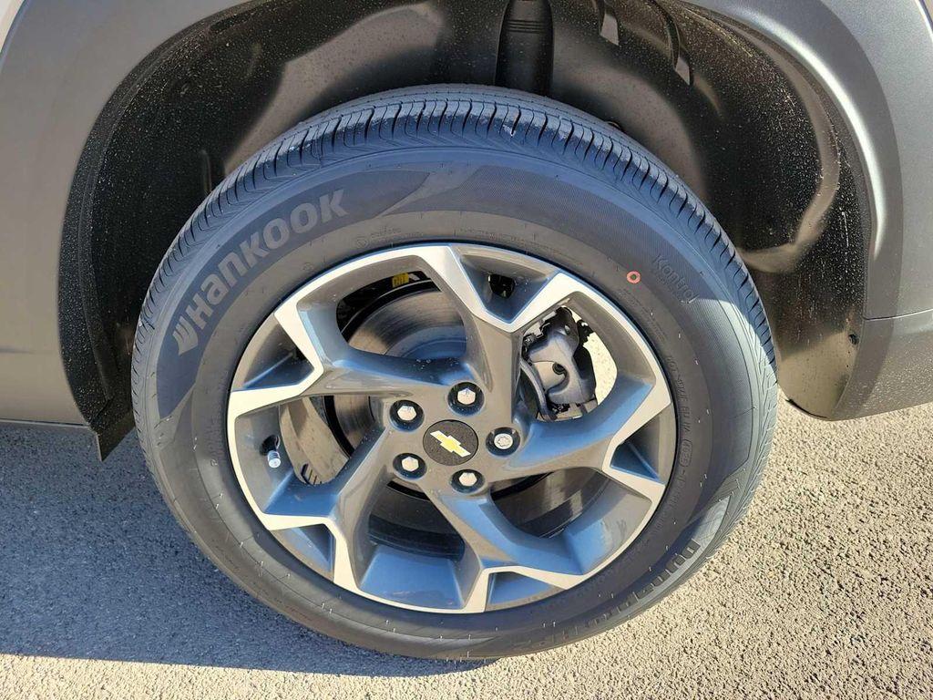 new 2026 Chevrolet Trax car, priced at $25,090