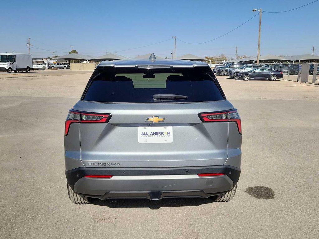 new 2026 Chevrolet Equinox car, priced at $32,495