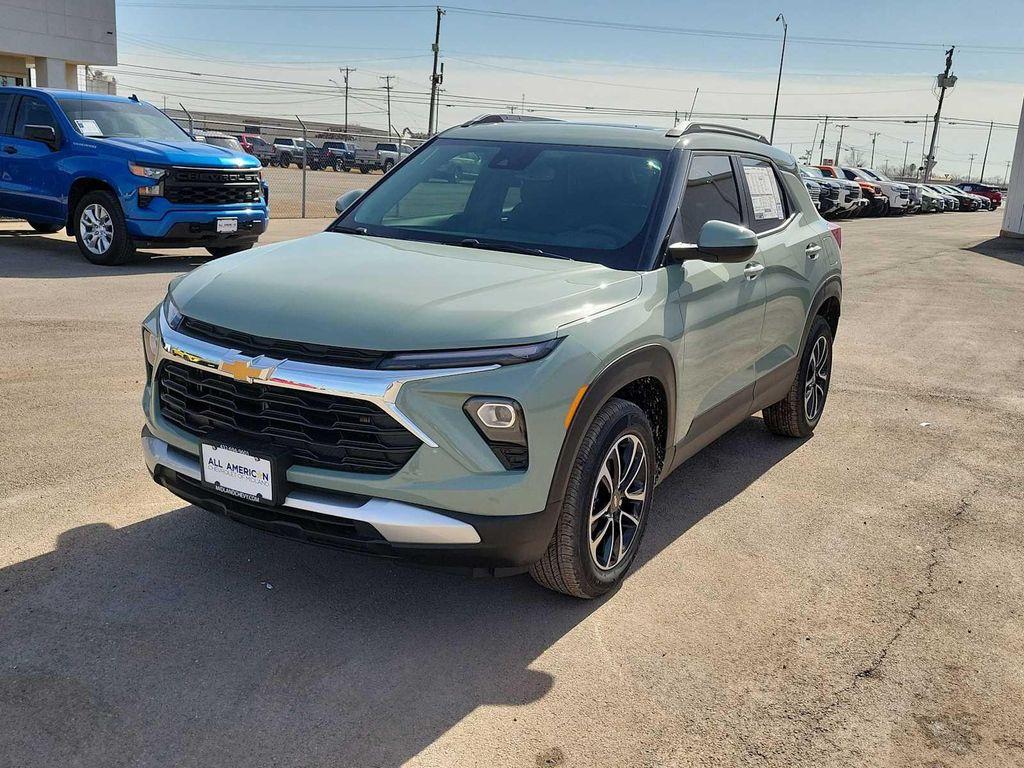 new 2026 Chevrolet TrailBlazer car, priced at $32,275