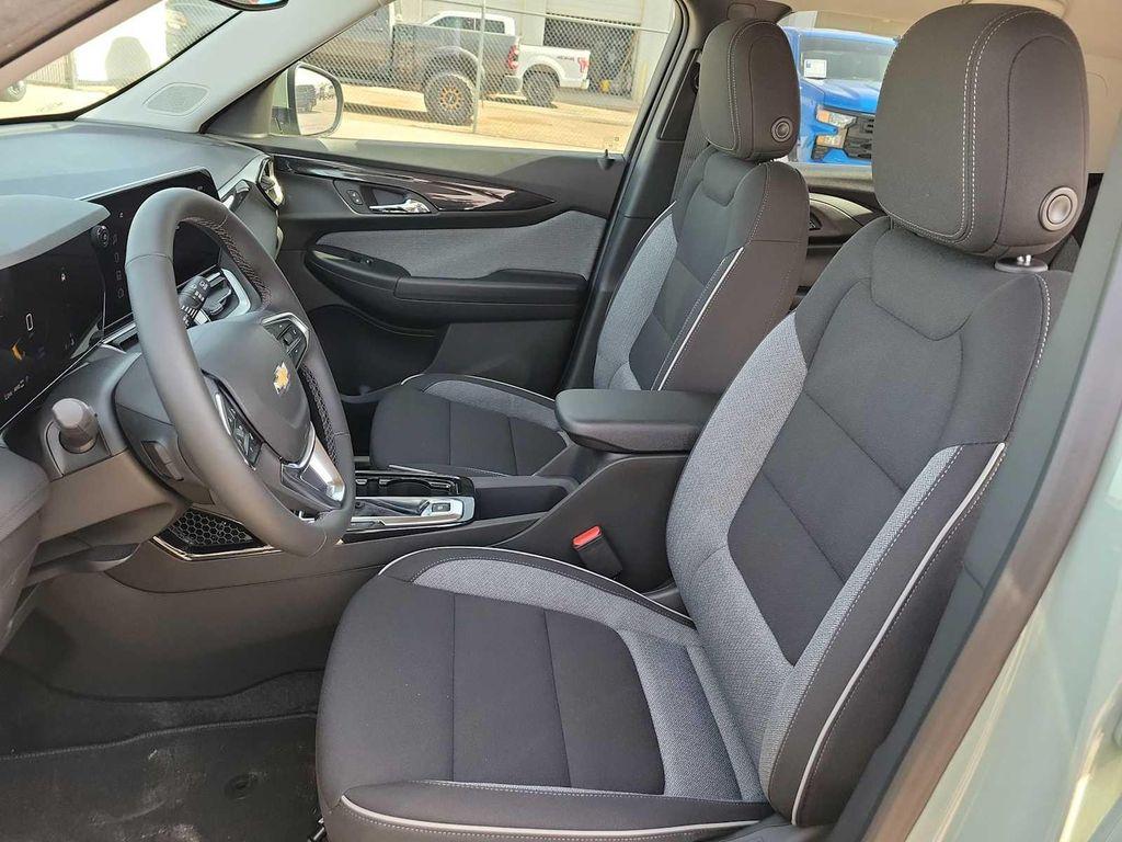 new 2026 Chevrolet TrailBlazer car, priced at $32,275