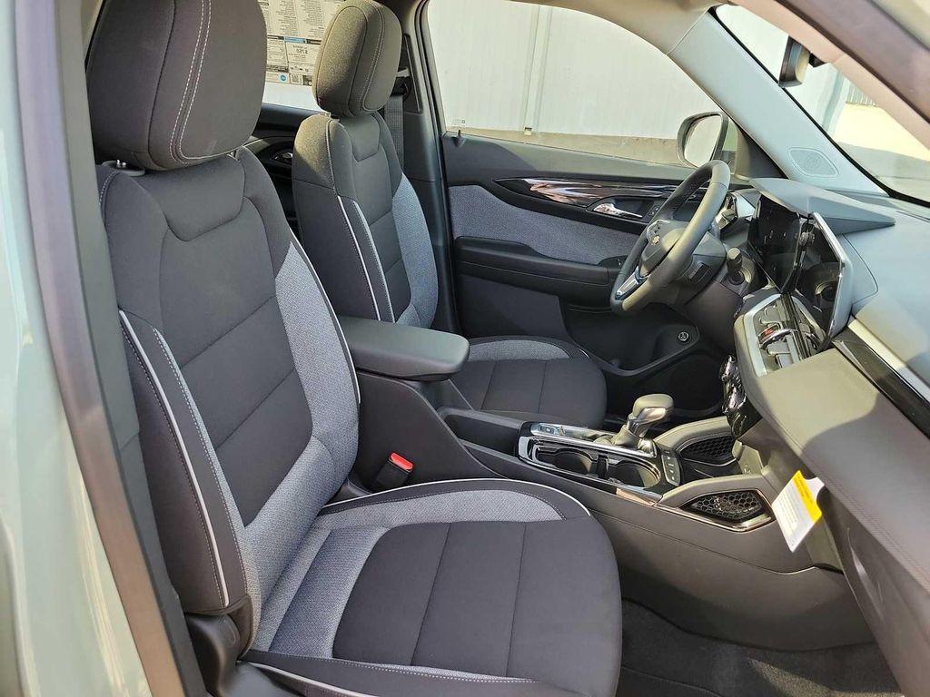 new 2026 Chevrolet TrailBlazer car, priced at $32,275