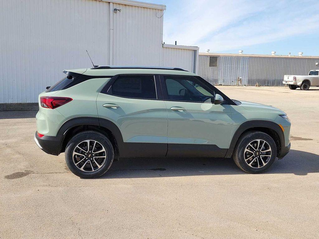 new 2026 Chevrolet TrailBlazer car, priced at $32,275