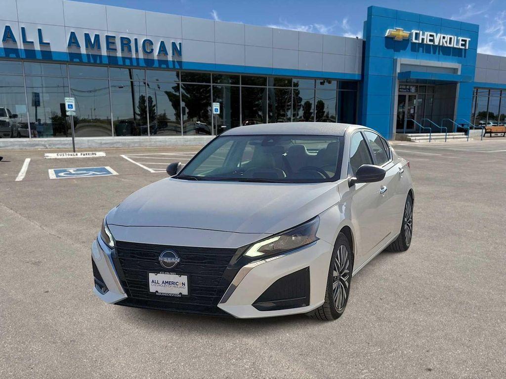 used 2025 Nissan Altima car, priced at $22,995