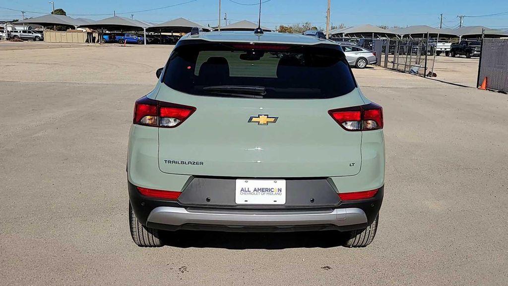new 2026 Chevrolet TrailBlazer car, priced at $30,570