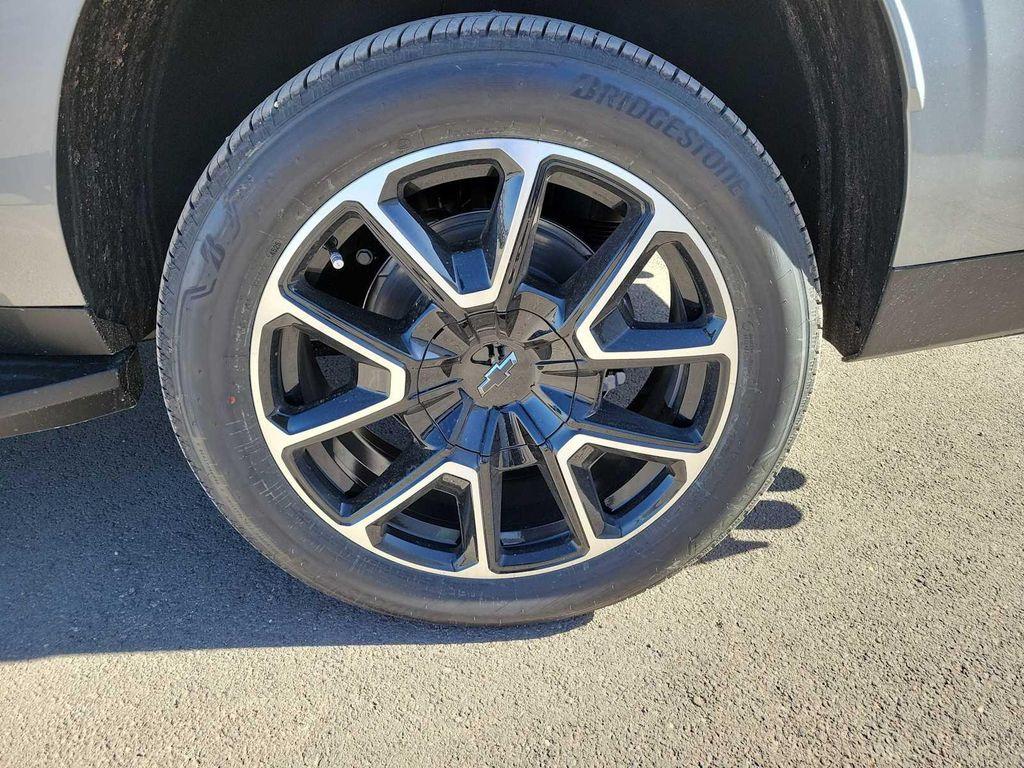 new 2026 Chevrolet Suburban car, priced at $89,490