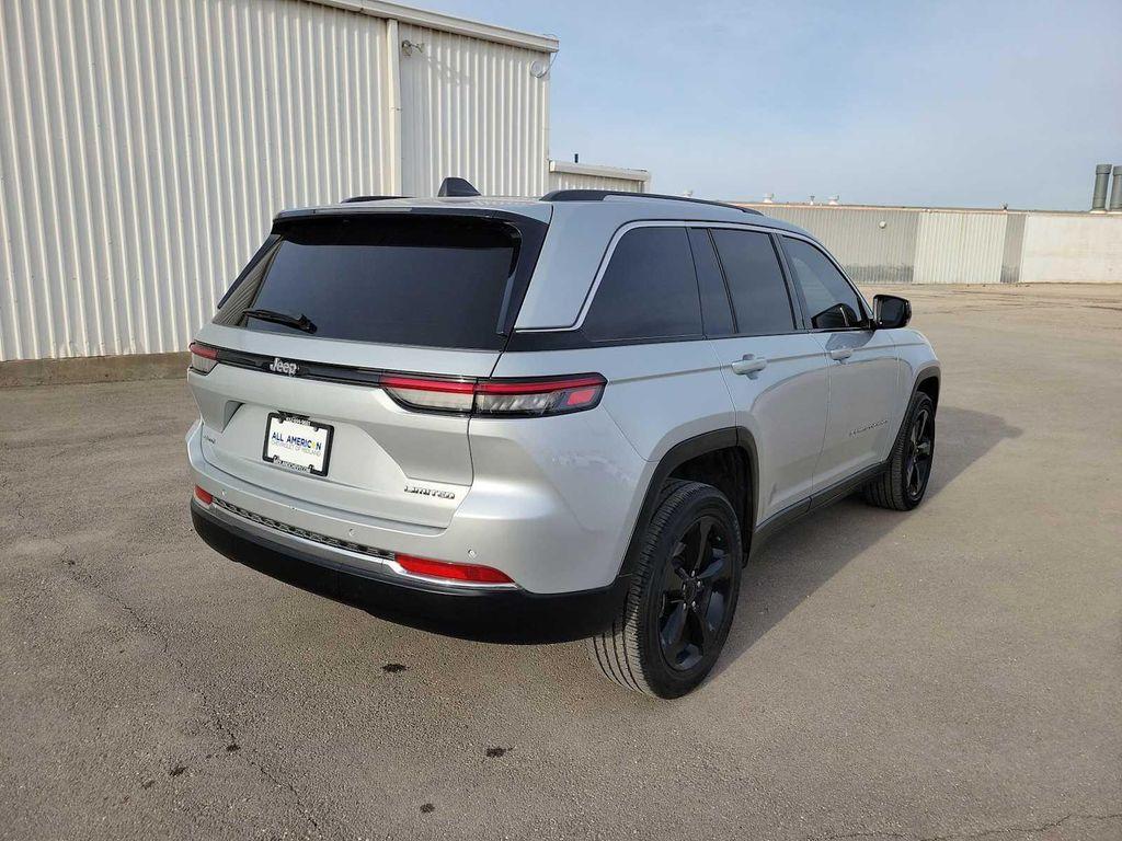 used 2023 Jeep Grand Cherokee car, priced at $29,000