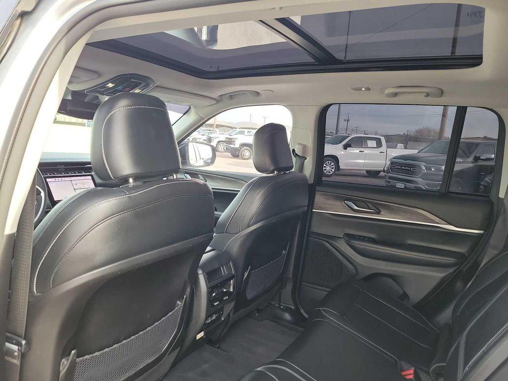 used 2023 Jeep Grand Cherokee car, priced at $29,000