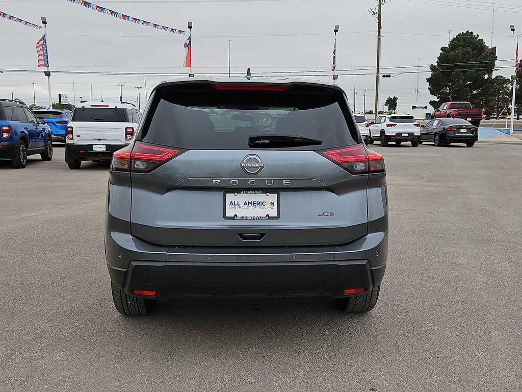 used 2025 Nissan Rogue car, priced at $26,995