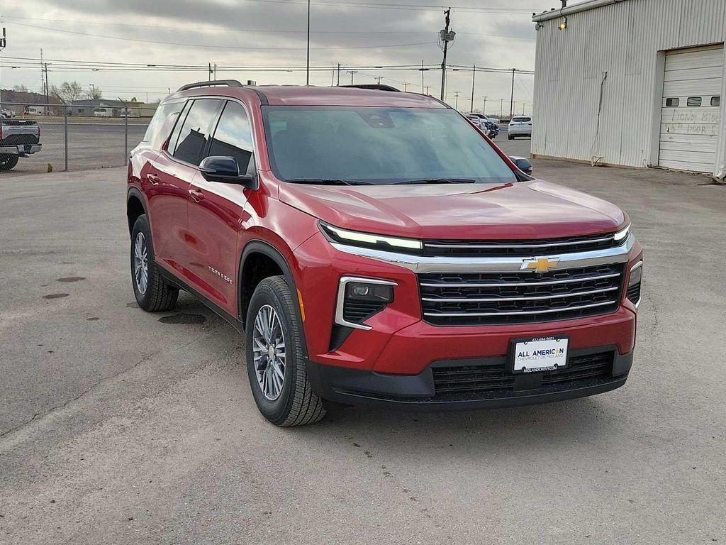 new 2026 Chevrolet Traverse car, priced at $41,990