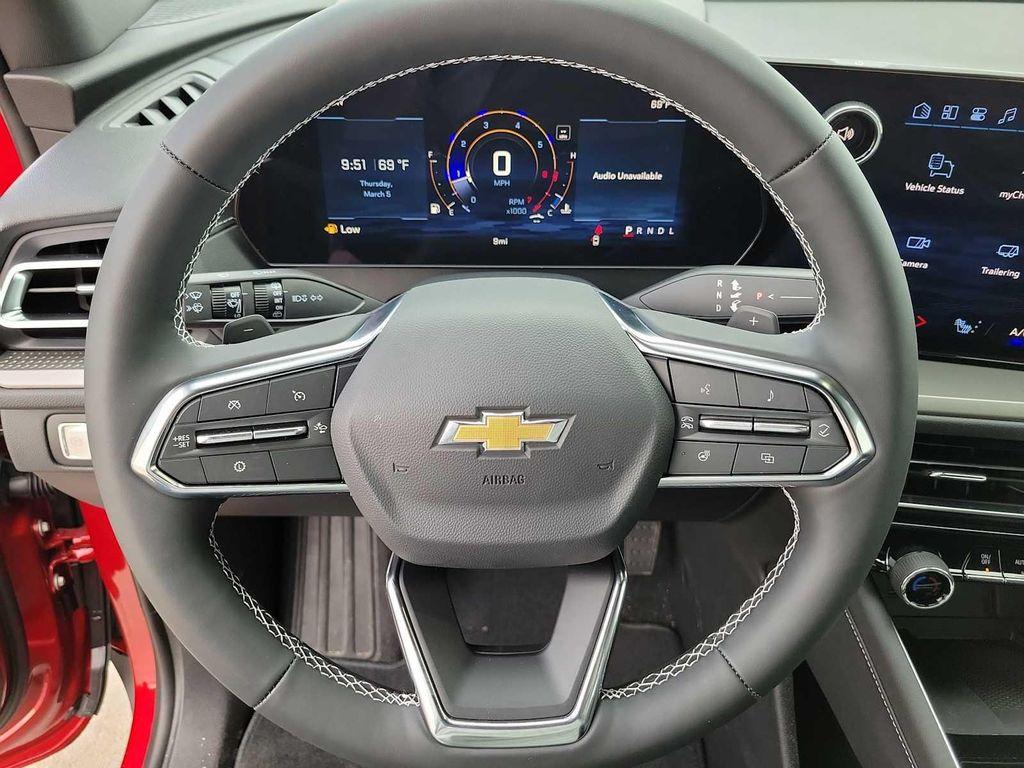 new 2026 Chevrolet Traverse car, priced at $41,990