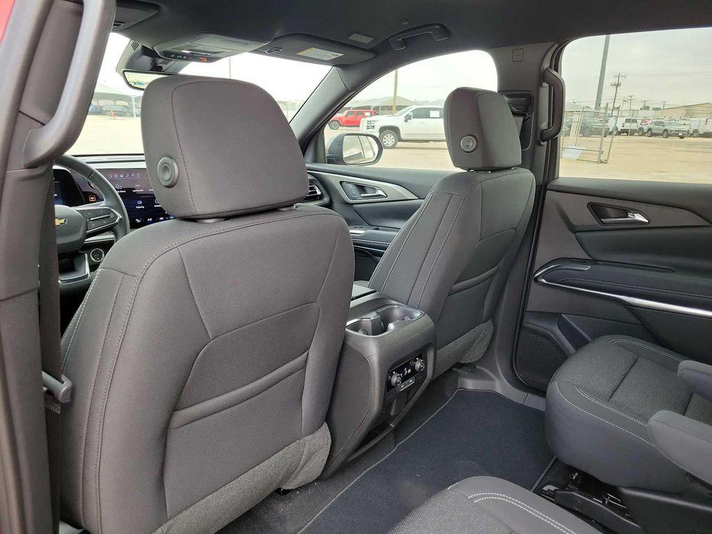 new 2026 Chevrolet Traverse car, priced at $41,990