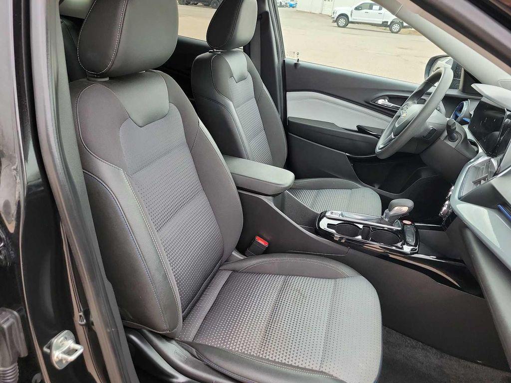 used 2025 Chevrolet Trax car, priced at $24,995