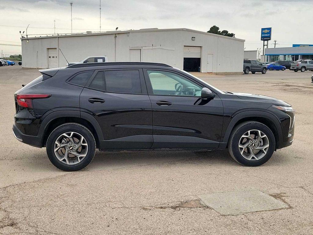 used 2025 Chevrolet Trax car, priced at $24,995