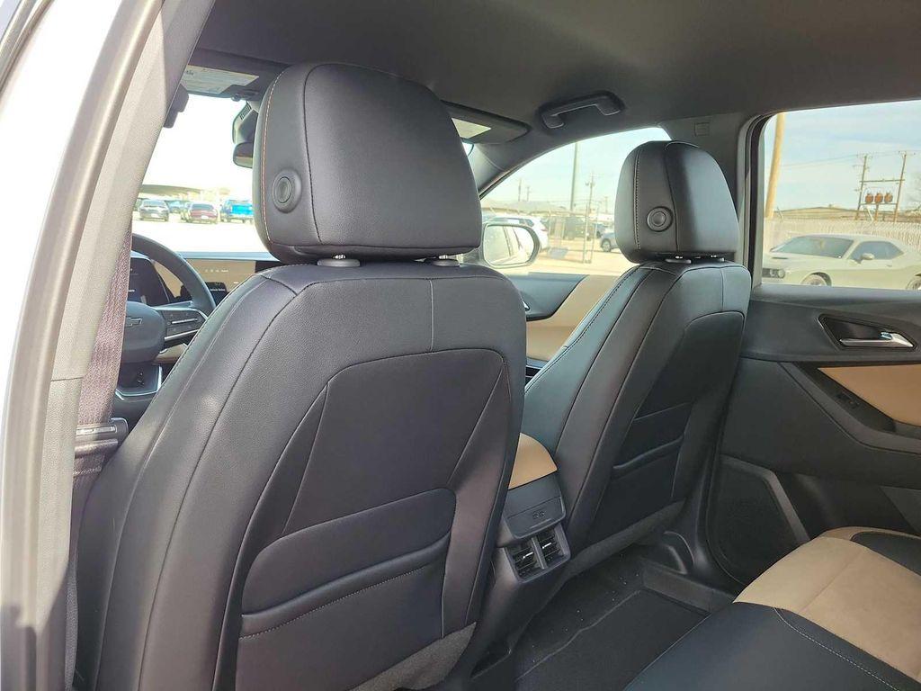 new 2026 Chevrolet Equinox car, priced at $38,390