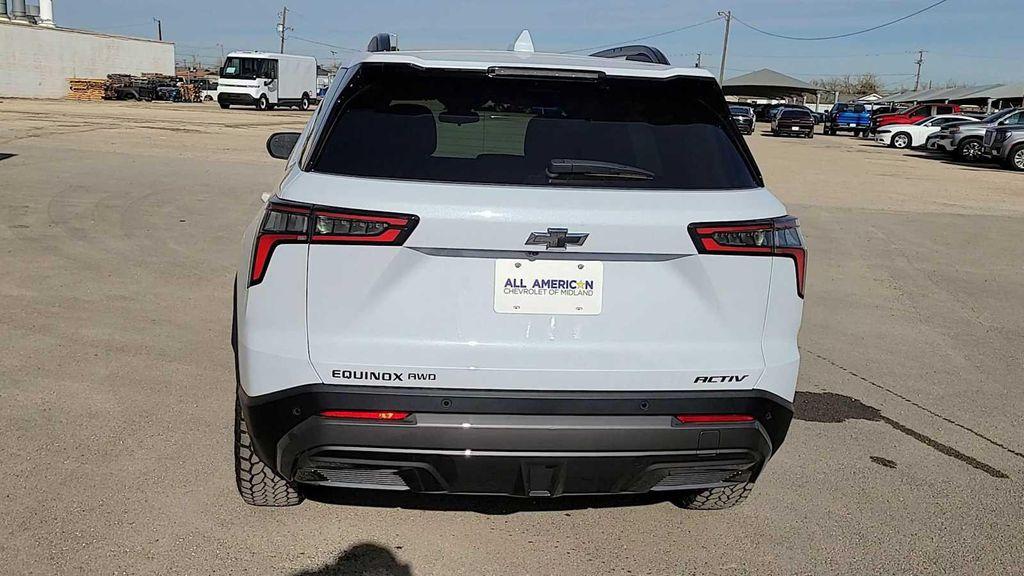 new 2026 Chevrolet Equinox car, priced at $38,390