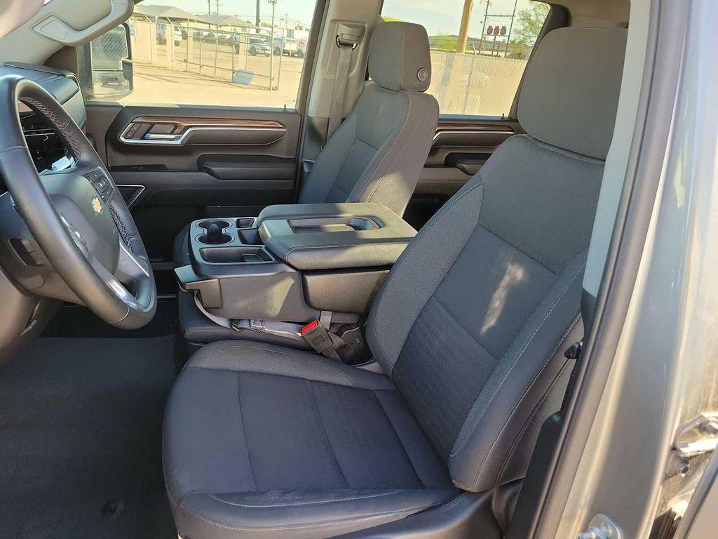 used 2025 Chevrolet Silverado 2500 car, priced at $58,995