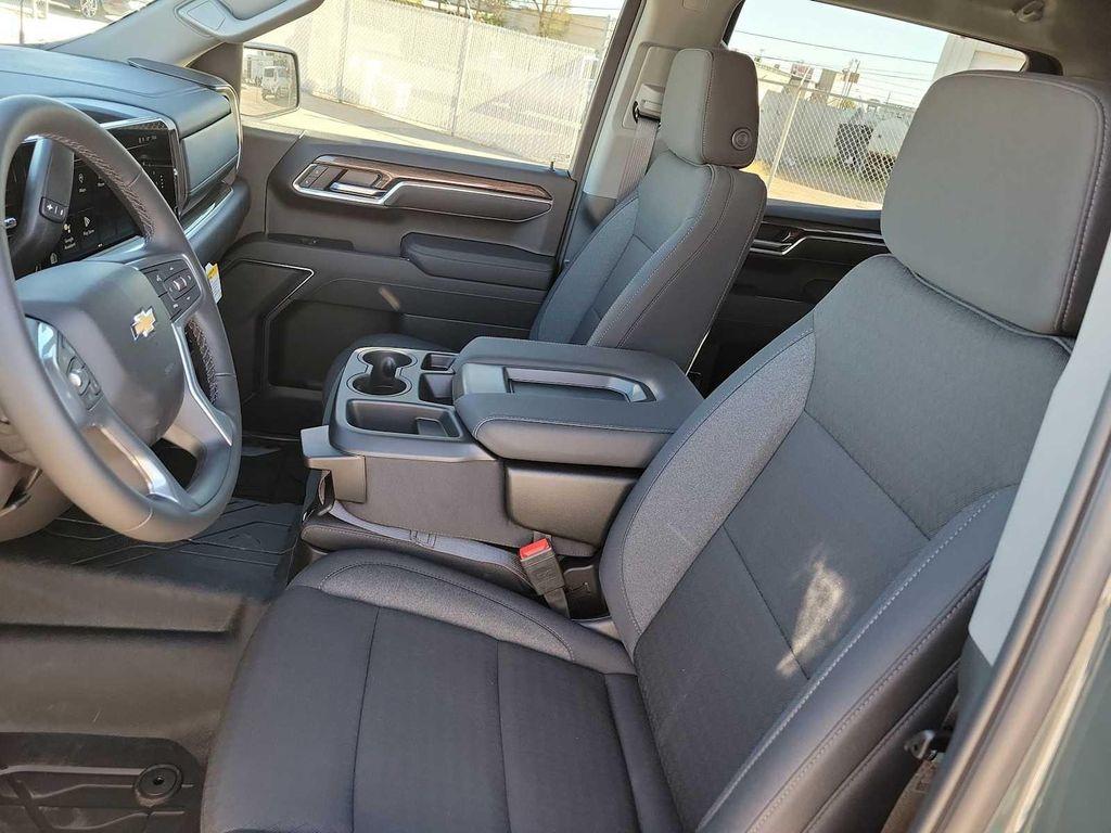 new 2026 Chevrolet Silverado 1500 car, priced at $51,000