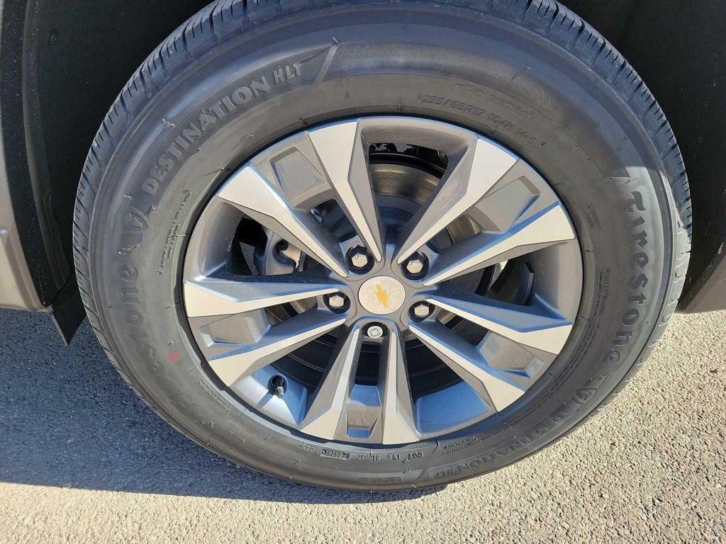 new 2026 Chevrolet Equinox car, priced at $31,765