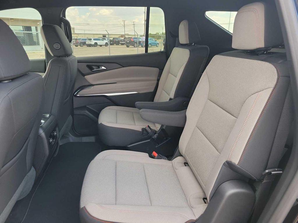 new 2026 Chevrolet Traverse car, priced at $43,170