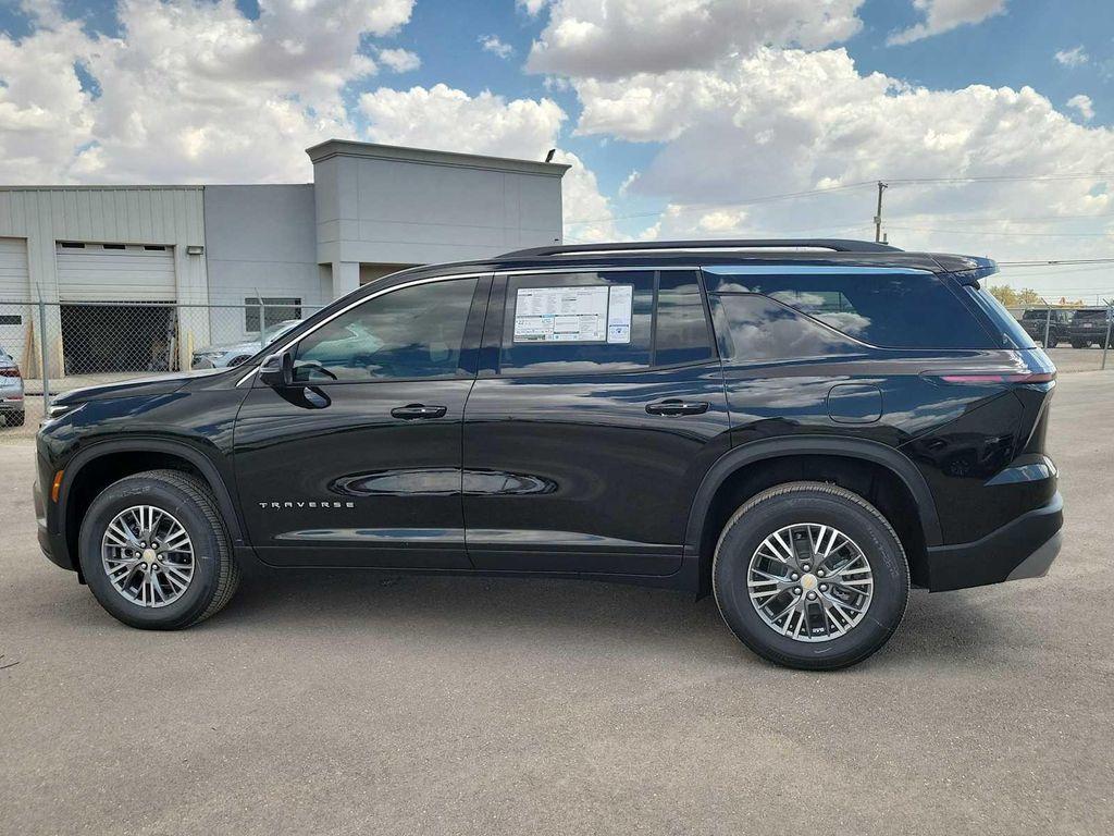 new 2026 Chevrolet Traverse car, priced at $43,170