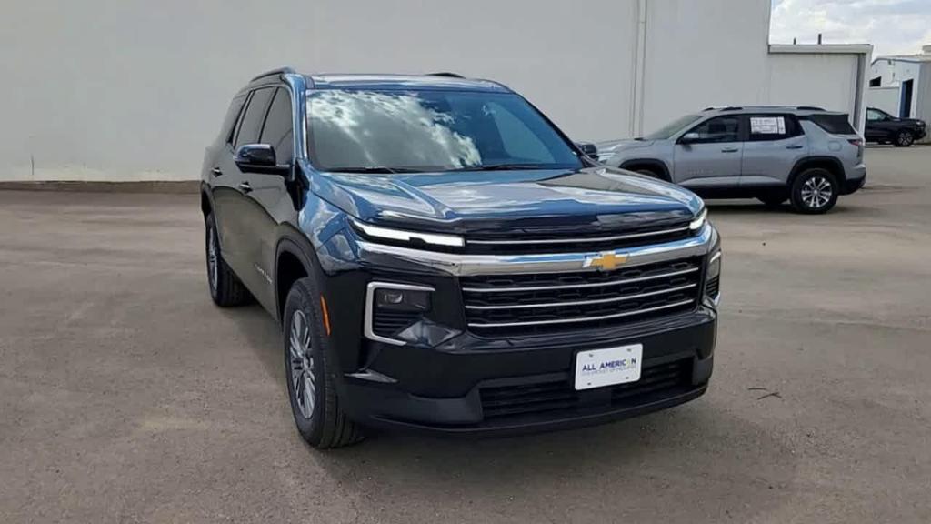 new 2026 Chevrolet Traverse car, priced at $43,170