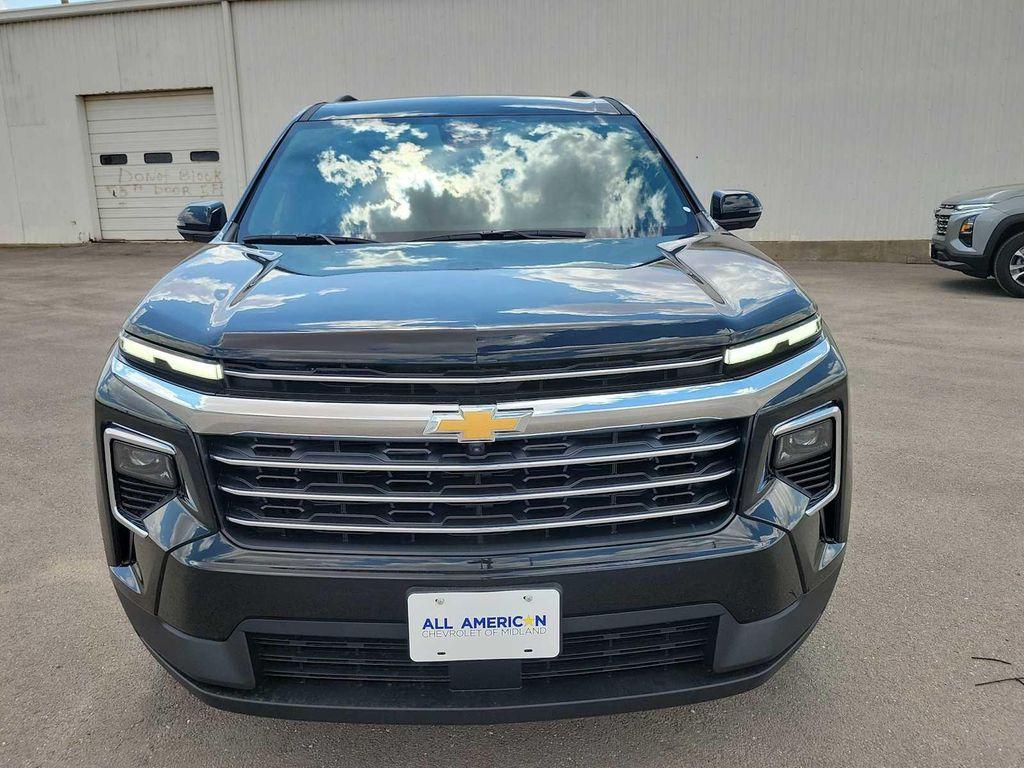 new 2026 Chevrolet Traverse car, priced at $43,170