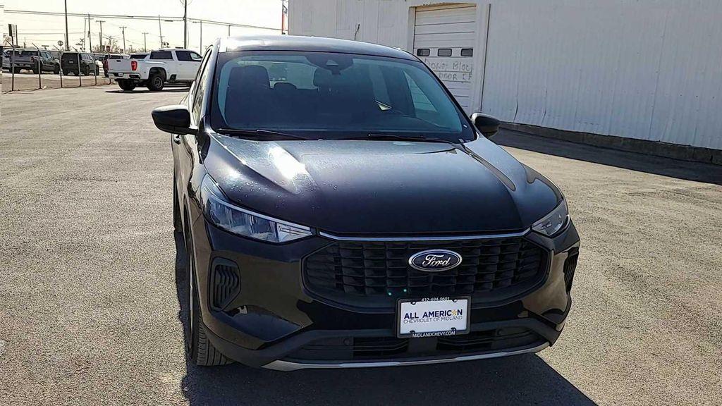 used 2023 Ford Escape car, priced at $23,000