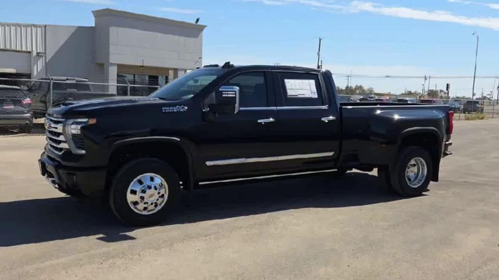 new 2026 Chevrolet Silverado 3500 car, priced at $91,975