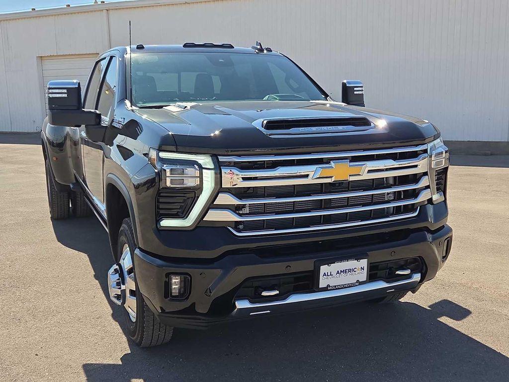 new 2026 Chevrolet Silverado 3500 car, priced at $91,975