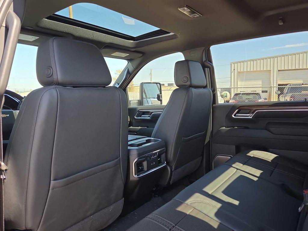 new 2026 Chevrolet Silverado 3500 car, priced at $91,975