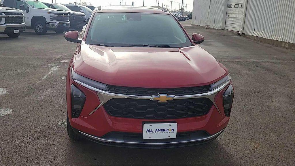 new 2026 Chevrolet Trax car, priced at $25,485