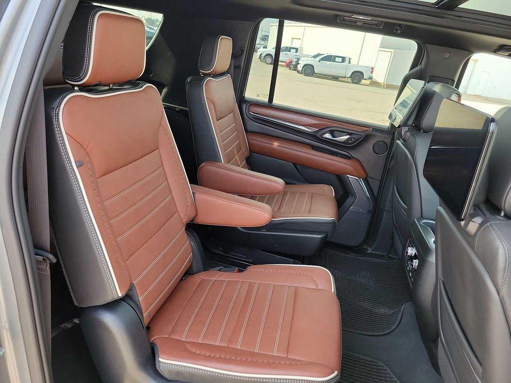used 2023 GMC Yukon XL car, priced at $76,220