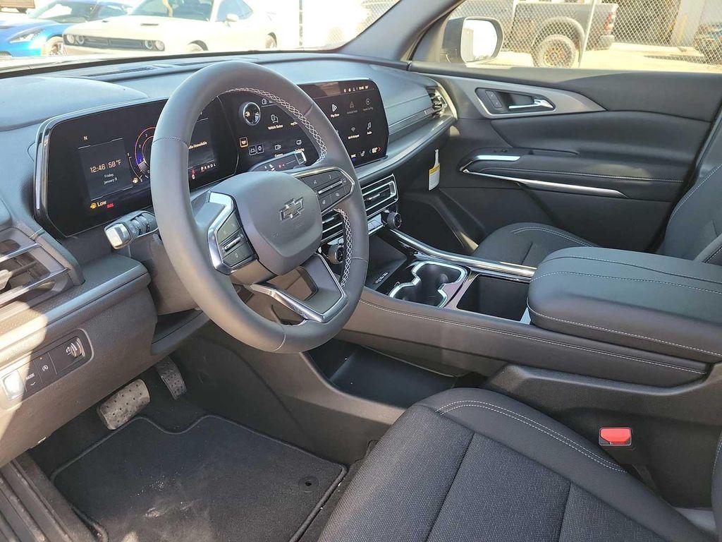 new 2026 Chevrolet Traverse car, priced at $46,205