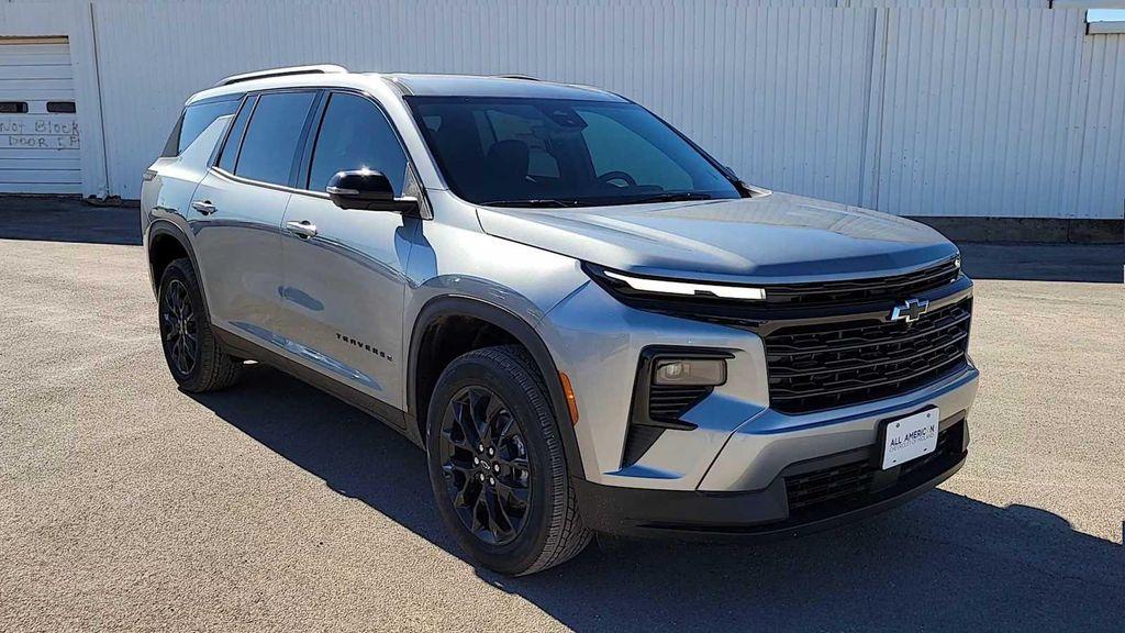 new 2026 Chevrolet Traverse car, priced at $46,205