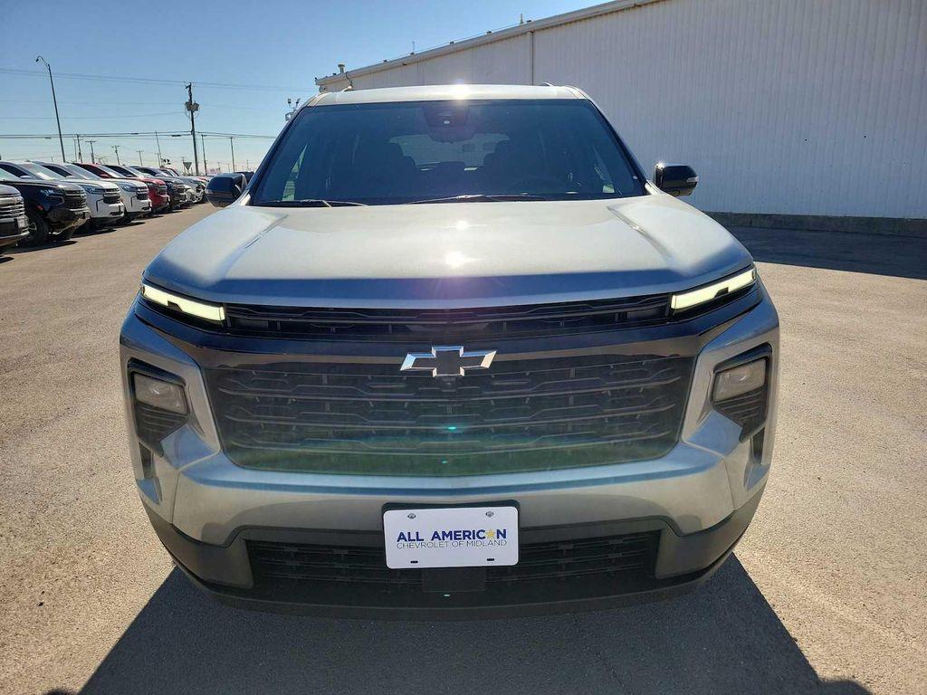 new 2026 Chevrolet Traverse car, priced at $46,205