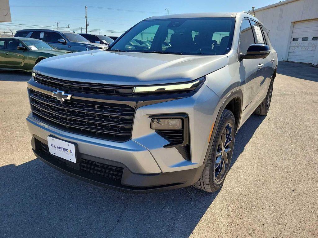 new 2026 Chevrolet Traverse car, priced at $46,205