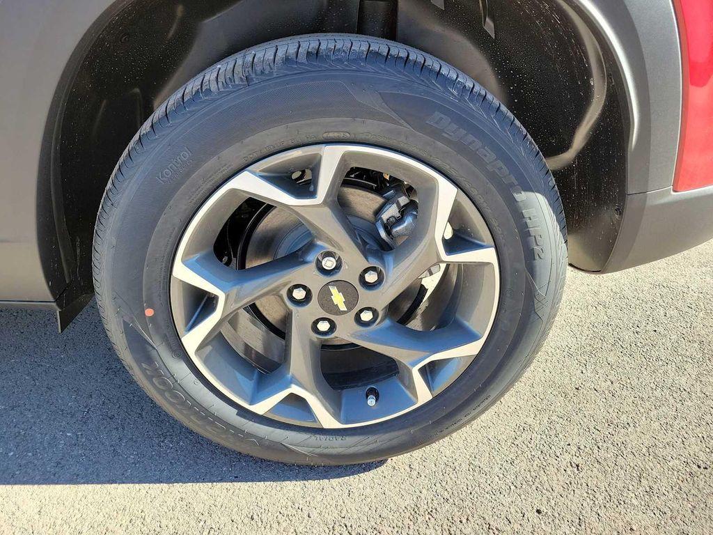 new 2026 Chevrolet Trax car, priced at $25,090