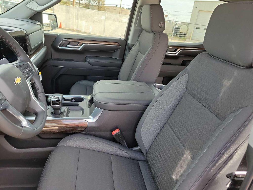 new 2026 Chevrolet Silverado 1500 car, priced at $52,680