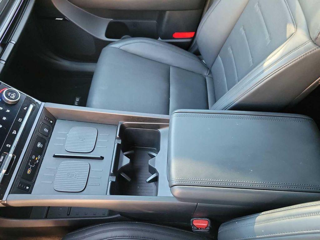 used 2024 Hyundai Santa Fe car, priced at $34,995