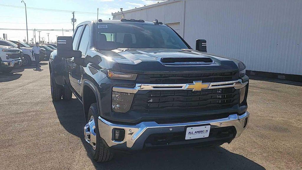 new 2026 Chevrolet Silverado 3500 car, priced at $75,850