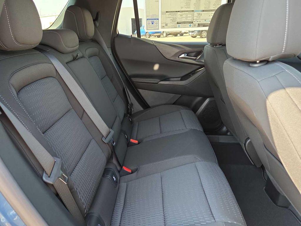 new 2026 Chevrolet Equinox car, priced at $31,965