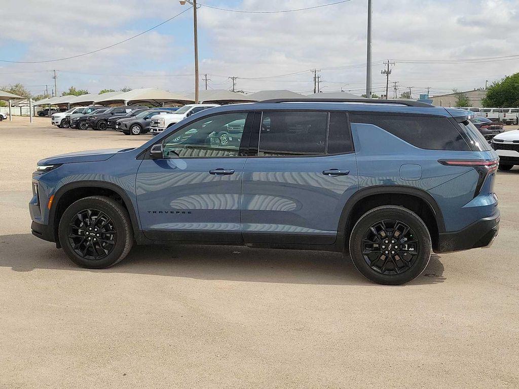 used 2025 Chevrolet Traverse car, priced at $41,995