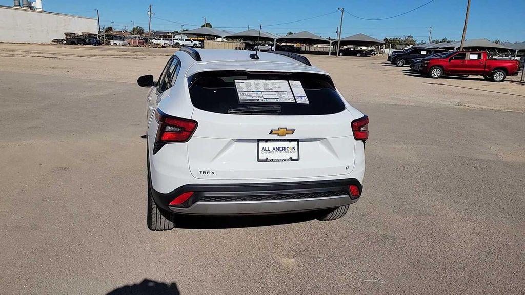 new 2026 Chevrolet Trax car, priced at $25,090